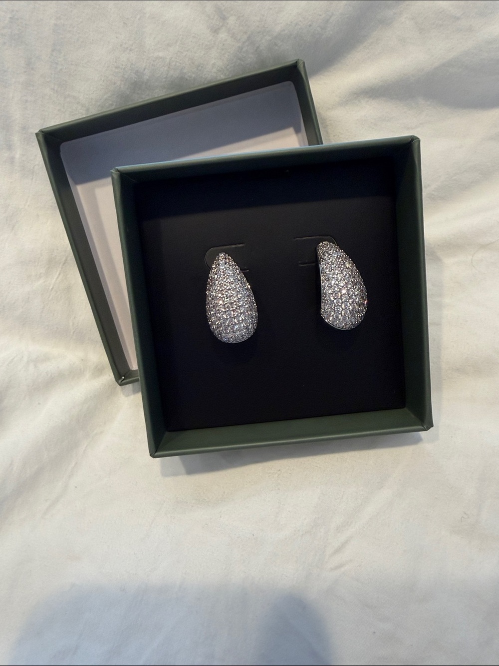 Pavé Teardrop Stud Earrings - Silver Sparkle